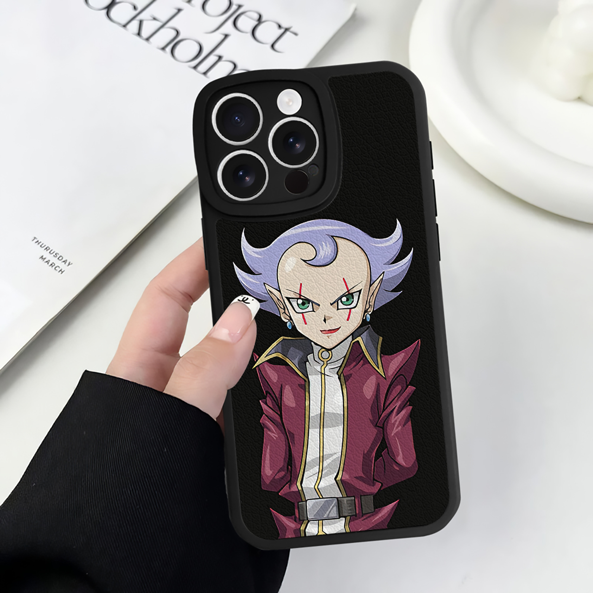 遊☆戯☆王 Yu-Gi-Oh! 【iPhone 16シリーズ対応】シリコンスマホケース（レザー調） 材質：シリコン